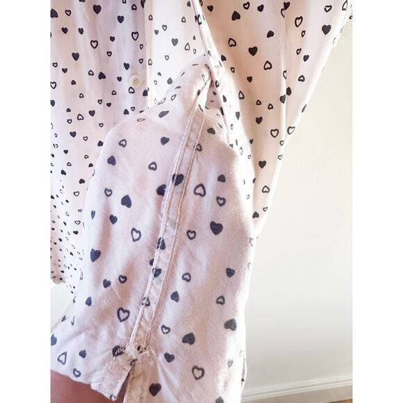 AllSaints Amore Heart Print Short Sleeve Button-Up Camp Shirt Pink Black Heart M - Picture 5 of 8